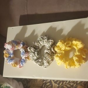 3 pc ponytail scrunchie  bundle